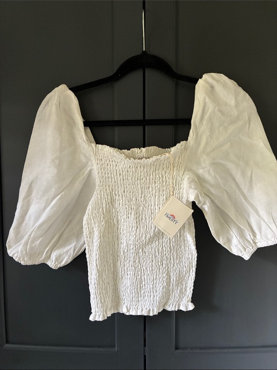 Faherty Tops - Faherty White Smocked linenPuff Sleeve Blouse